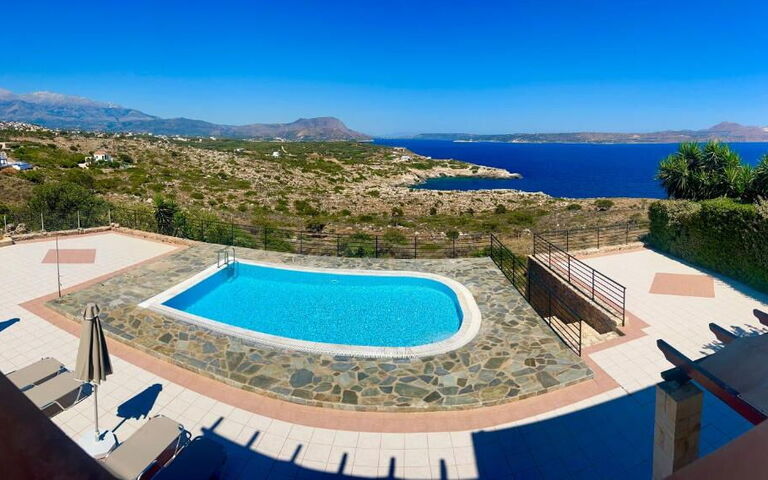 Villa Pi: Udendørs, Udvendige, Visninger