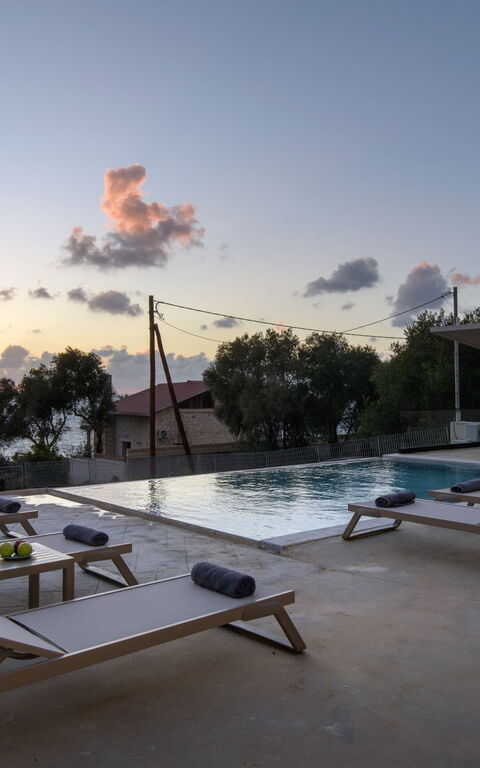 Villa Elais: pool, Udendørs, Visninger