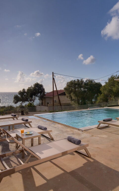 Villa Elais: pool, Udendørs, Visninger