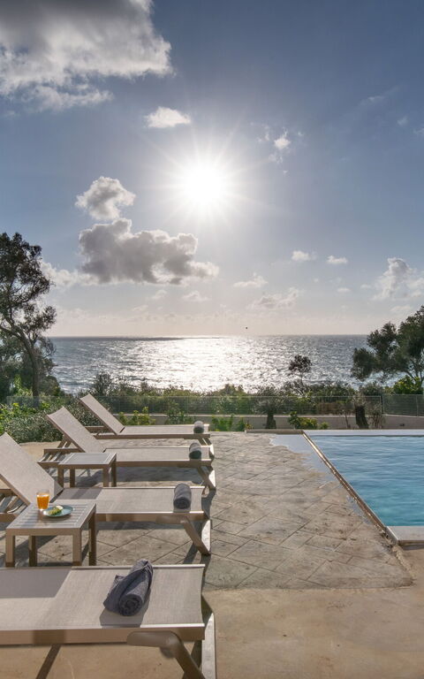 Villa Elais: pool, Udendørs, Visninger