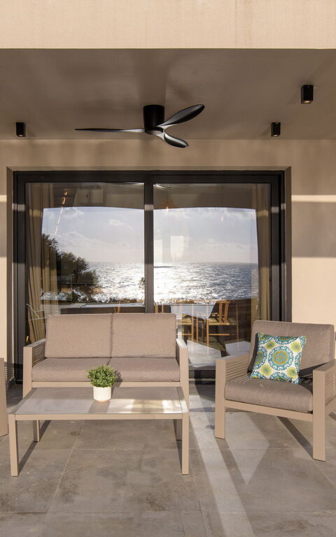 Villa Elais: Udendørs