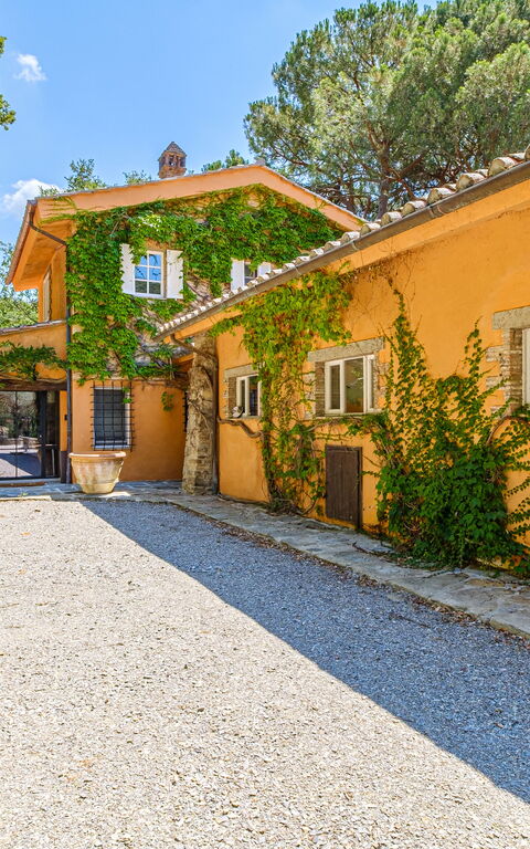 Villa Roseto: Udendørs, Udvendige