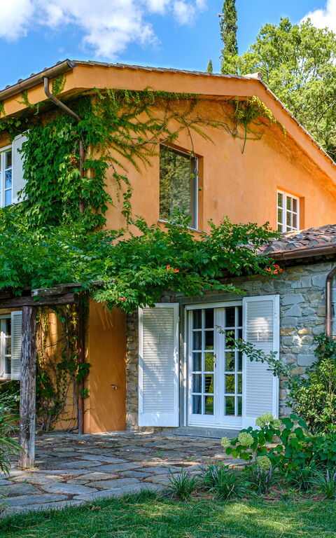 Villa Roseto: Udendørs, Udvendige