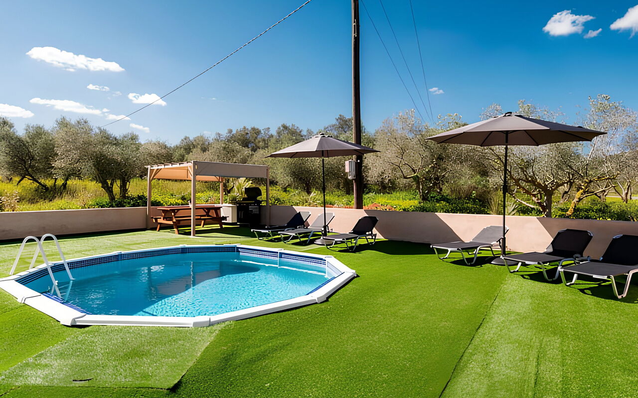 Villa Pasiphae: Have, pool, Udendørs, Udvendige