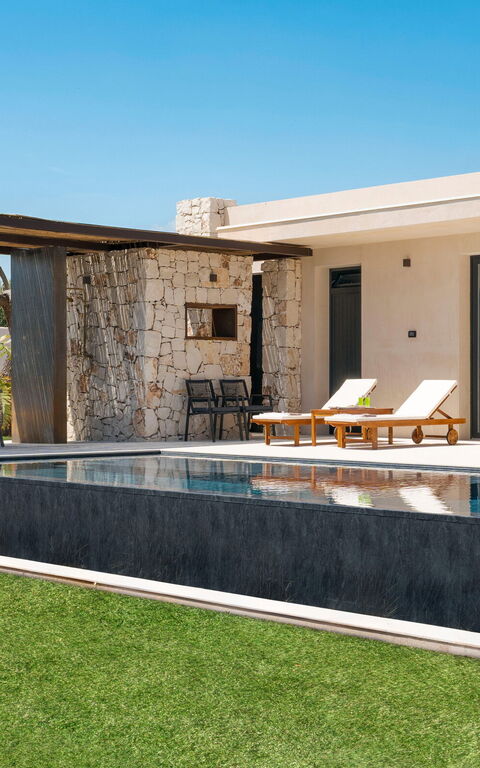 Eos Villa: Have, pool, Udendørs, Udvendige
