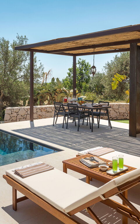 Eos Villa: pool, Udendørs, Udvendige