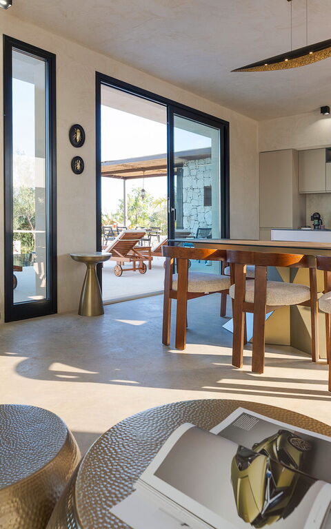 Eos Villa: Frokostlokale, Køkken, Stue