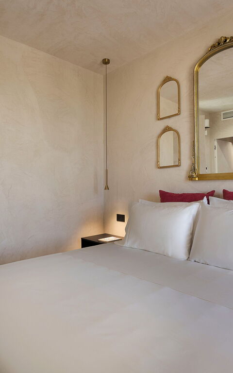Eos Villa