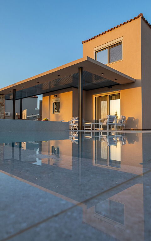 Villa Melia: pool, Udendørs, Udvendige