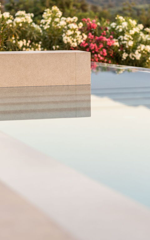 Villa Melia: Udendørs, Udvendige