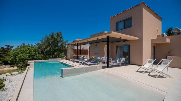 Villa Melia: pool, Udendørs, Udvendige