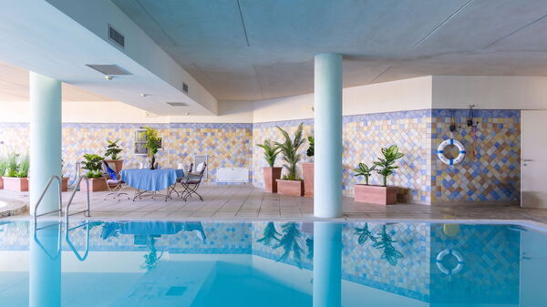 Villa Belvedere San Bartolo: pool
