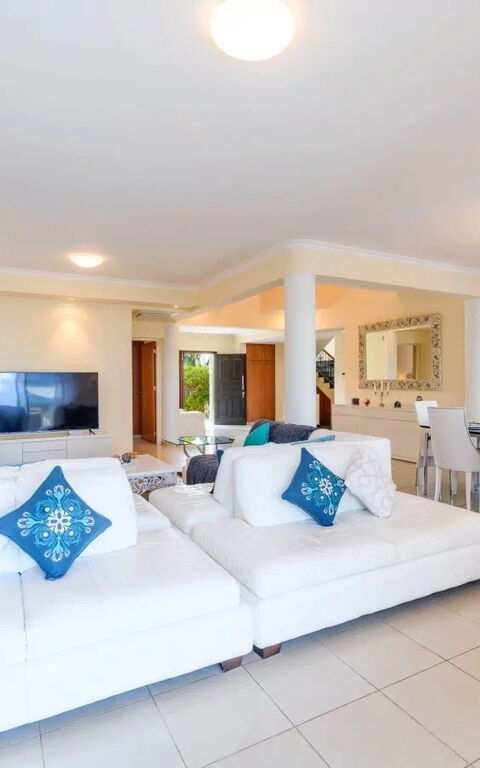 Royal Beachfront Villa: Frokostlokale