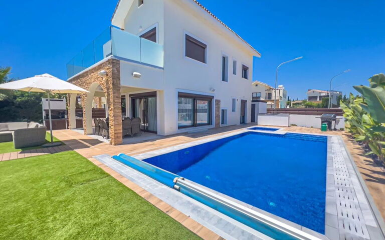 Serenity Seafront Villa: Have, pool, Udendørs, Udvendige