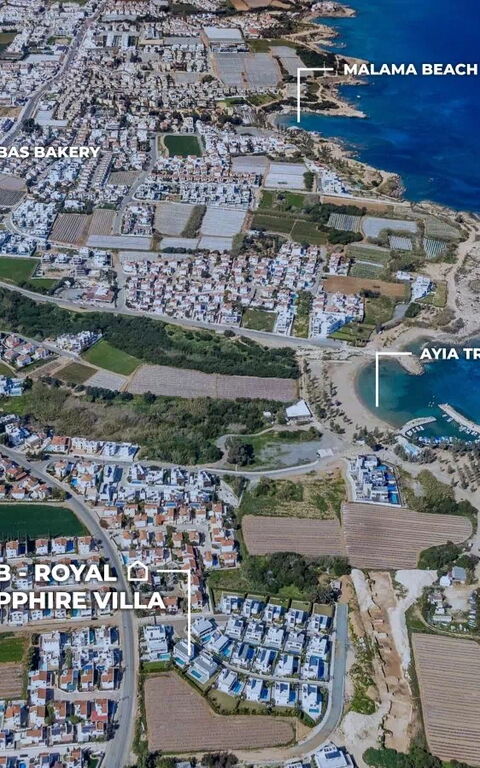 By the Beach - Royal Sapphire Villa: Visninger