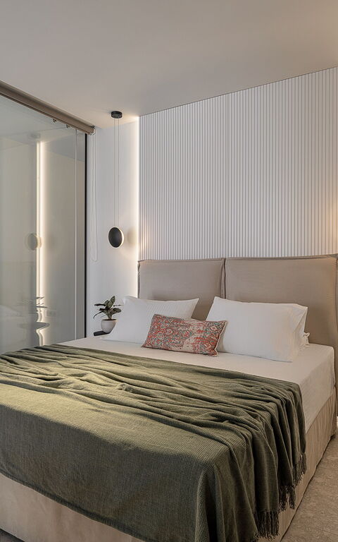 Ares Luxurious Residence: soveværelse