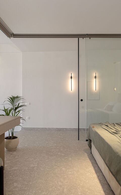 Ares Luxurious Residence: soveværelse