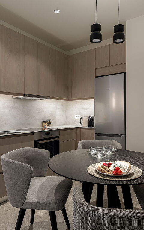 Ares Luxurious Residence: Frokostlokale, Køkken