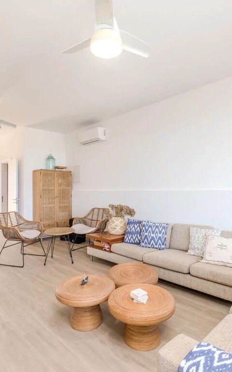 Aya Thekla Beach House: Stue