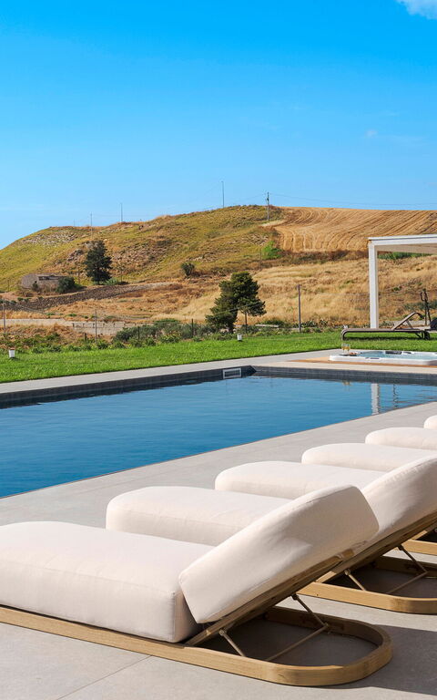 Villa Chabada: Have, pool, Udendørs, Udvendige
