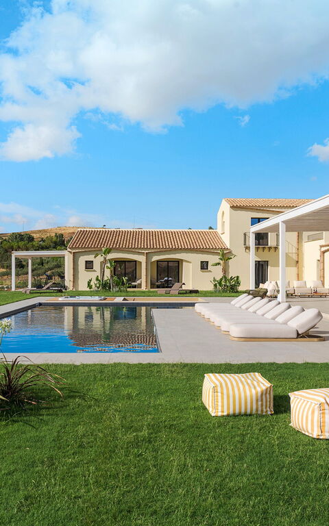 Villa Chabada: Have, pool, Udendørs, Udvendige