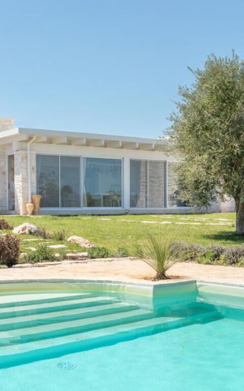 Villa Calanthia: Have, pool, Udendørs, Udvendige