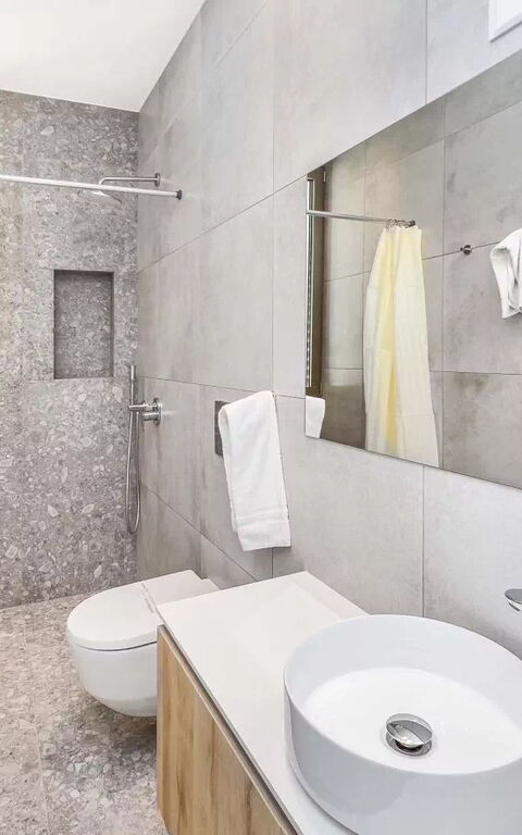 Azure Seaview- Garnet Villa: Badeværelse
