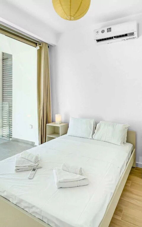 Azure Seaview- Garnet Villa: soveværelse
