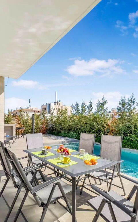 Azure Seaview- Garnet Villa: Altan / terrasse / gårdhave, pool, Udendørs, Udvendige