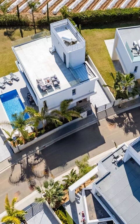 By the Beach - Aura Villa: Visninger