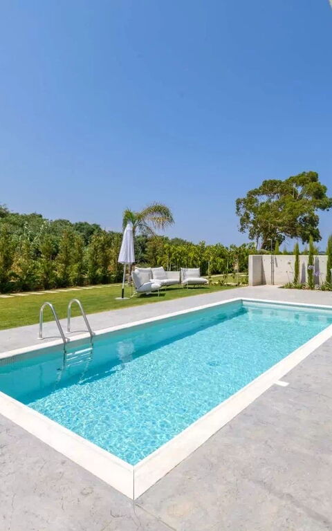 By the Beach - Blue Topaz Villa: Have, pool, Udendørs, Udvendige