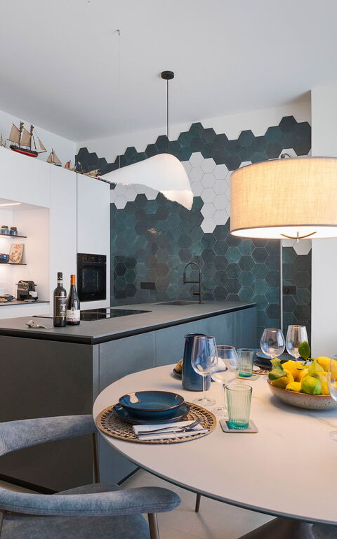 La Prua Apartament: Frokostlokale, Køkken, Stue