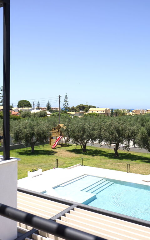 Villa Watanave: Altan / terrasse / gårdhave, Forår, pool, Sommer, Udendørs, Udvendige, Visninger