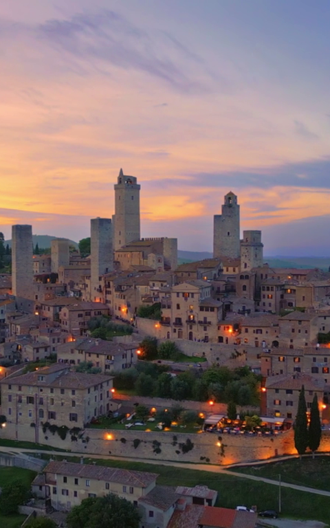 Feriehuse i gåafstand til en by









