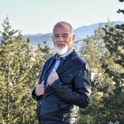 Nicos Theodosiou, Ansvarlig for Social Media og Blog